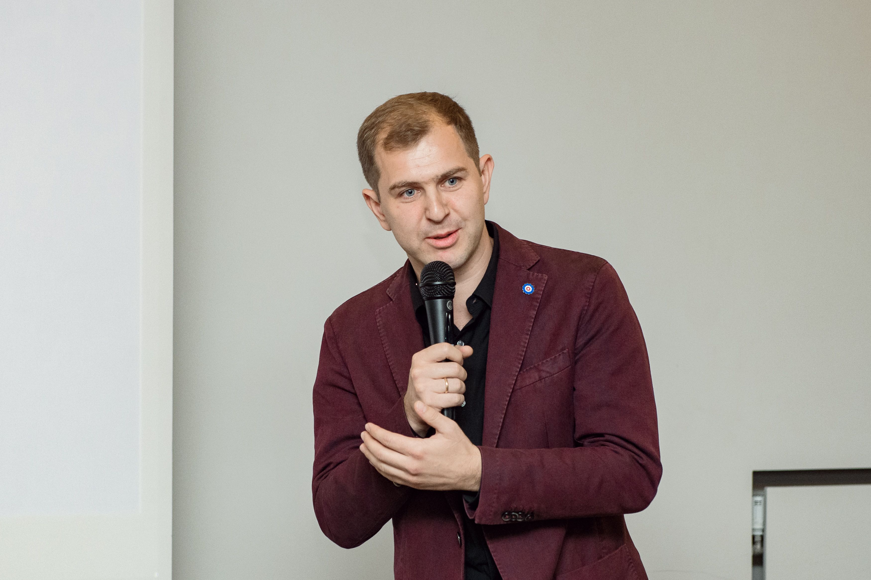 Контакты АИП России